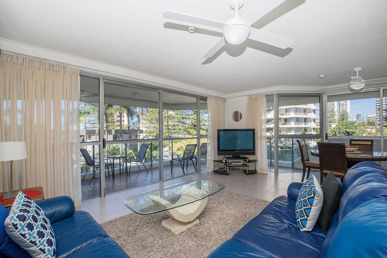 Baronnet Apartments Gold Coast Buitenkant foto